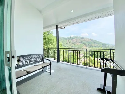 Villa mit privatem Pool — Spacious 8BR Private Pool Villa in Chalong
